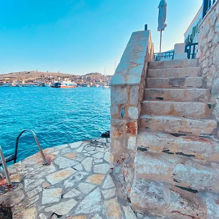 Amalia Apartament Chalki Town