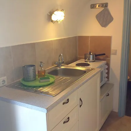Apartament Amalia Chalki Town