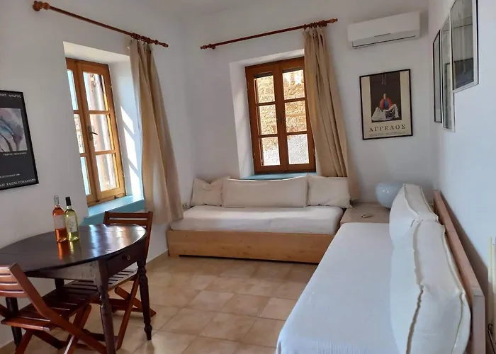 Amalia * Chalki Town