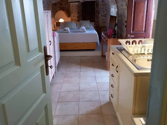 アパート Amalia Chalki Town