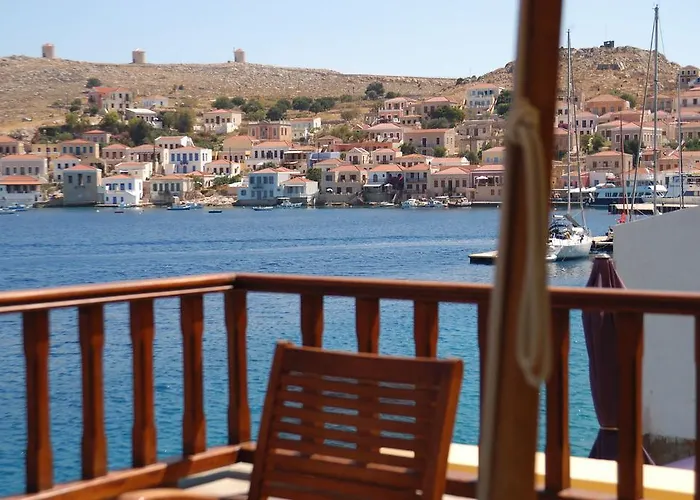 Amalia * Chalki Town