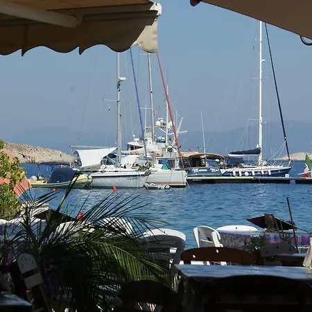 Amalia Apartamento Chalki Town