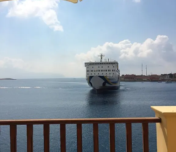 شقة Amalia Chalki Town