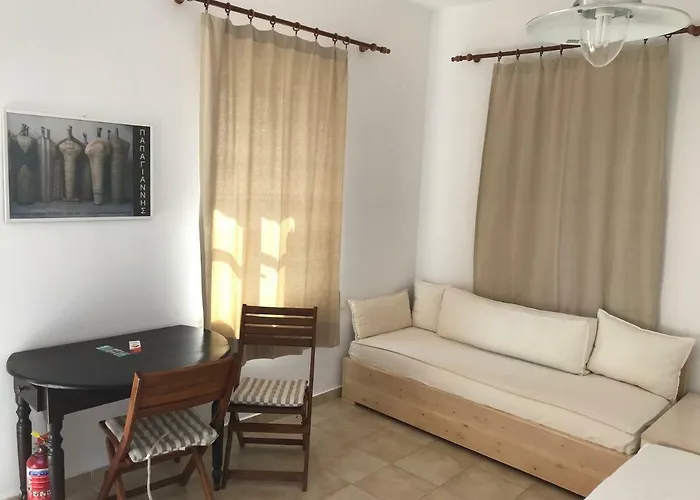 Amalia * Chalki Town